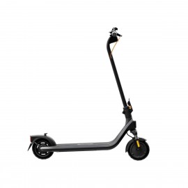 Segway E2 Plus E II Ηλεκτρικό Πατίνι με 25km/h Max Ταχύτητα και 25km Αυτονομία σε Μαύρο Χρώμα