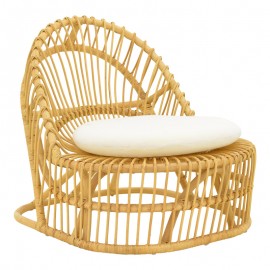 343-000095 Πολυθρόνα Tromso paakoworld pe rattan σε φυσική απόχρωση με εκρού χρώμα μαξιλάρι 80x85x98εκ